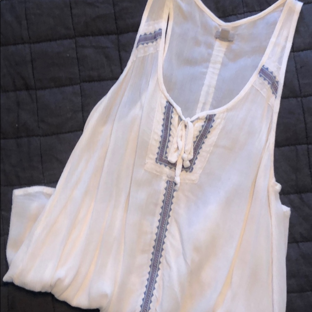 White linen tank